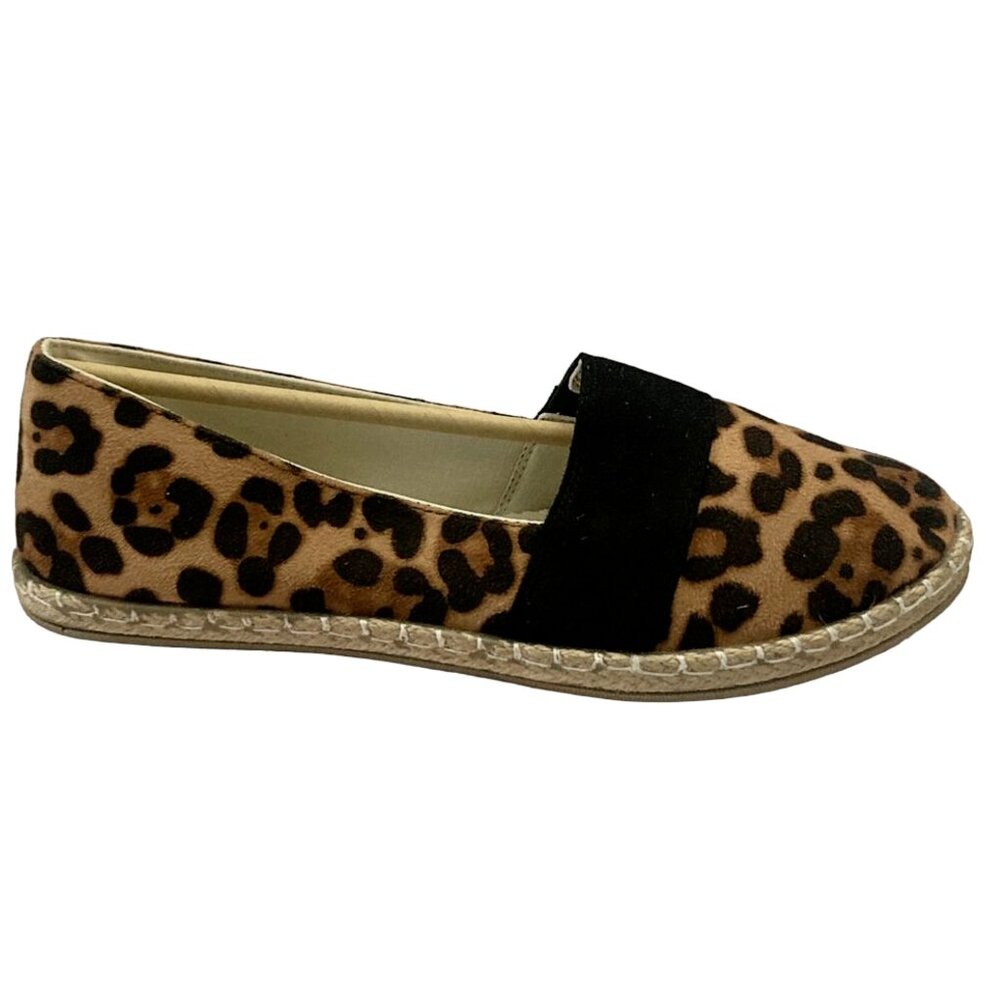 Wild Diva Women's Leopard Print Closed Toe Espadrille Casual Slip-on Flats - Picture 8 of 9